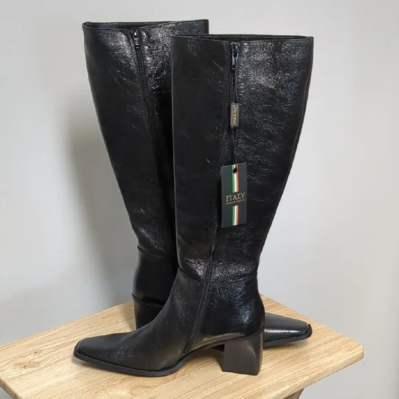 Elegant Black Knee-High Italian Leather Women's Boots - Picture 3 of 9